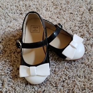 Janie & Jack - girls dress shoe - Patent leather